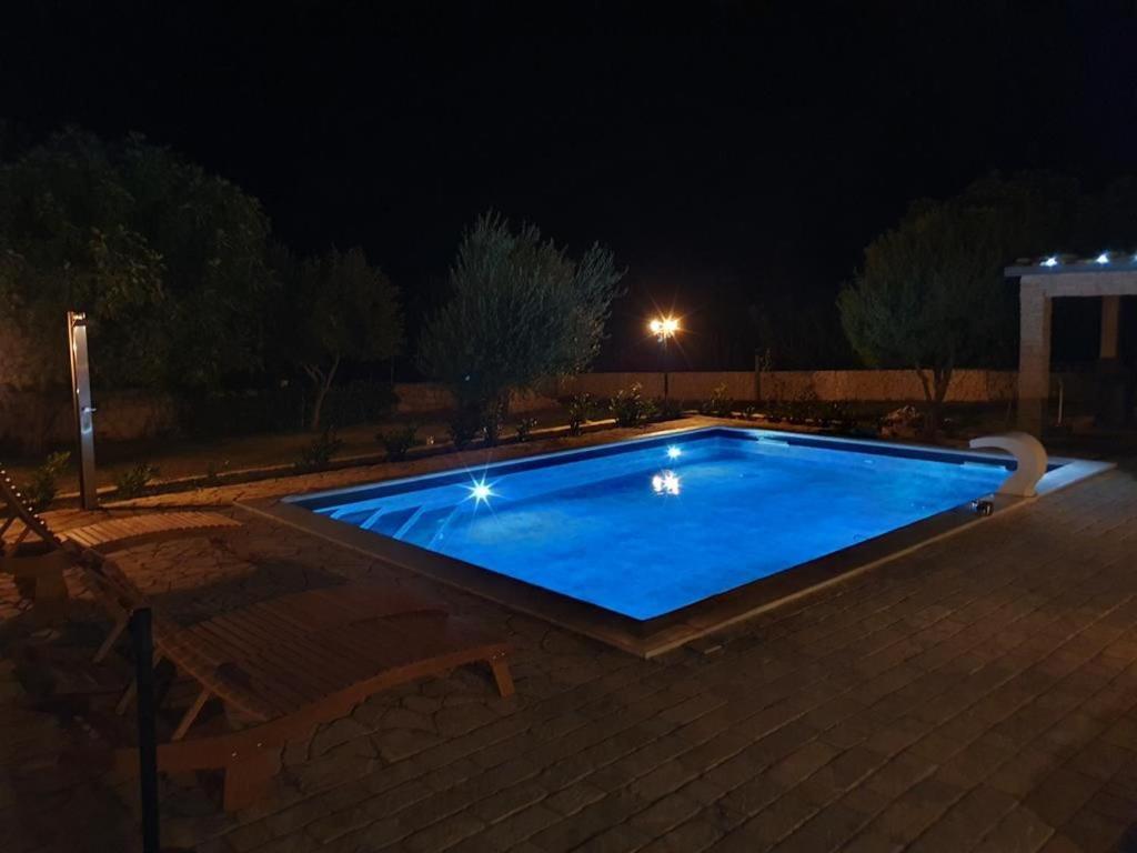 Villa Pag Dubrava Relax With Pool Bosana ภายนอก รูปภาพ
