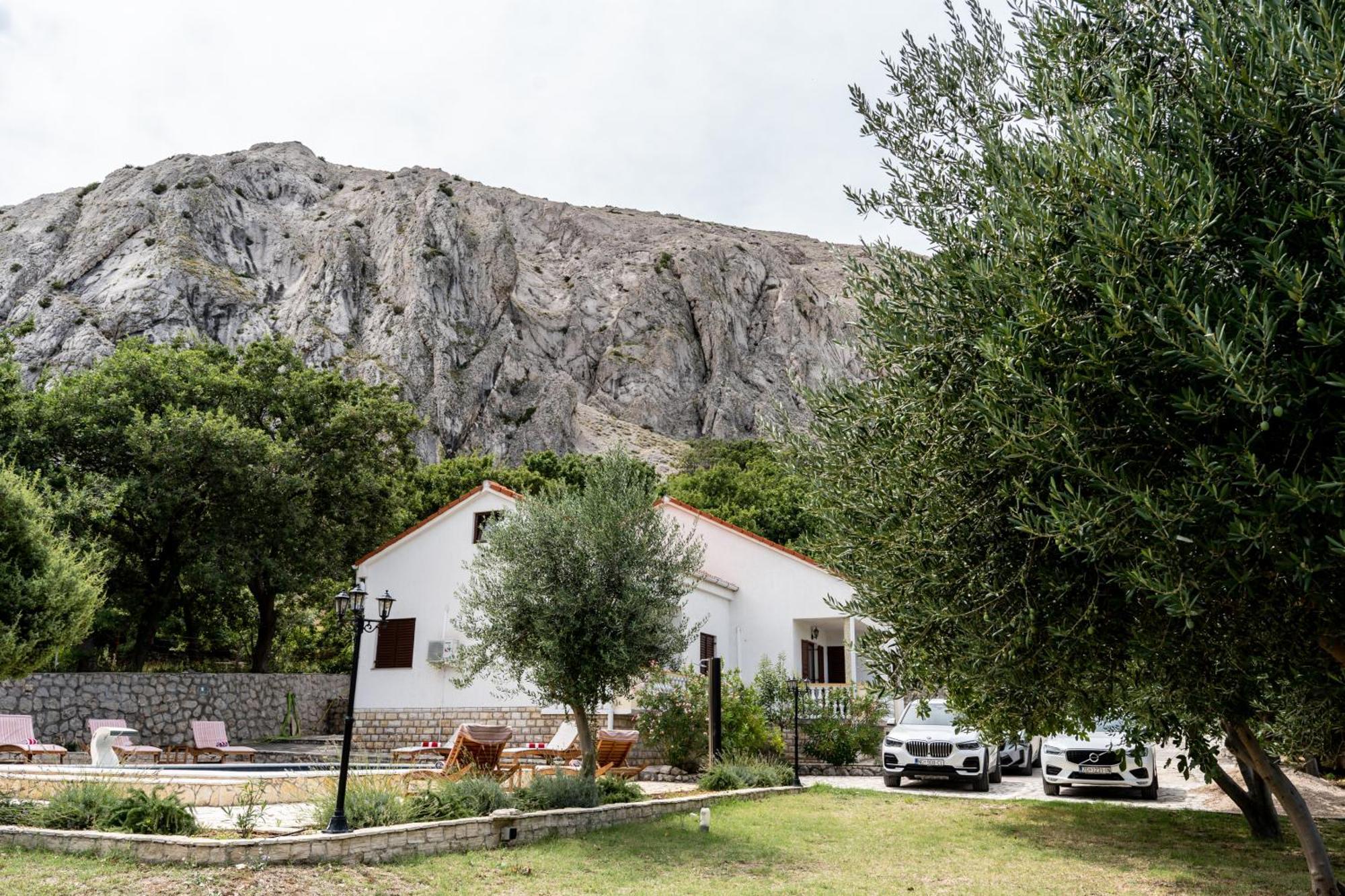 Villa Pag Dubrava Relax With Pool Bosana ภายนอก รูปภาพ