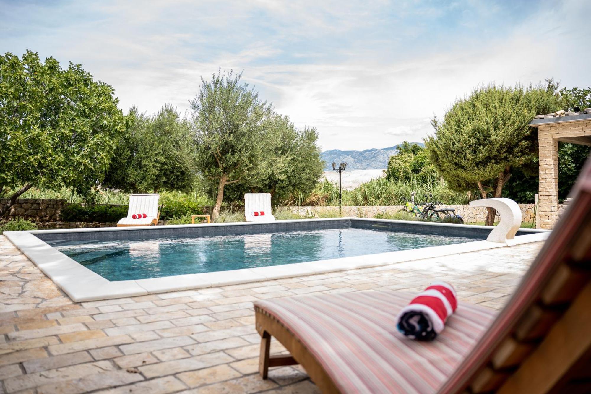 Villa Pag Dubrava Relax With Pool Bosana ภายนอก รูปภาพ